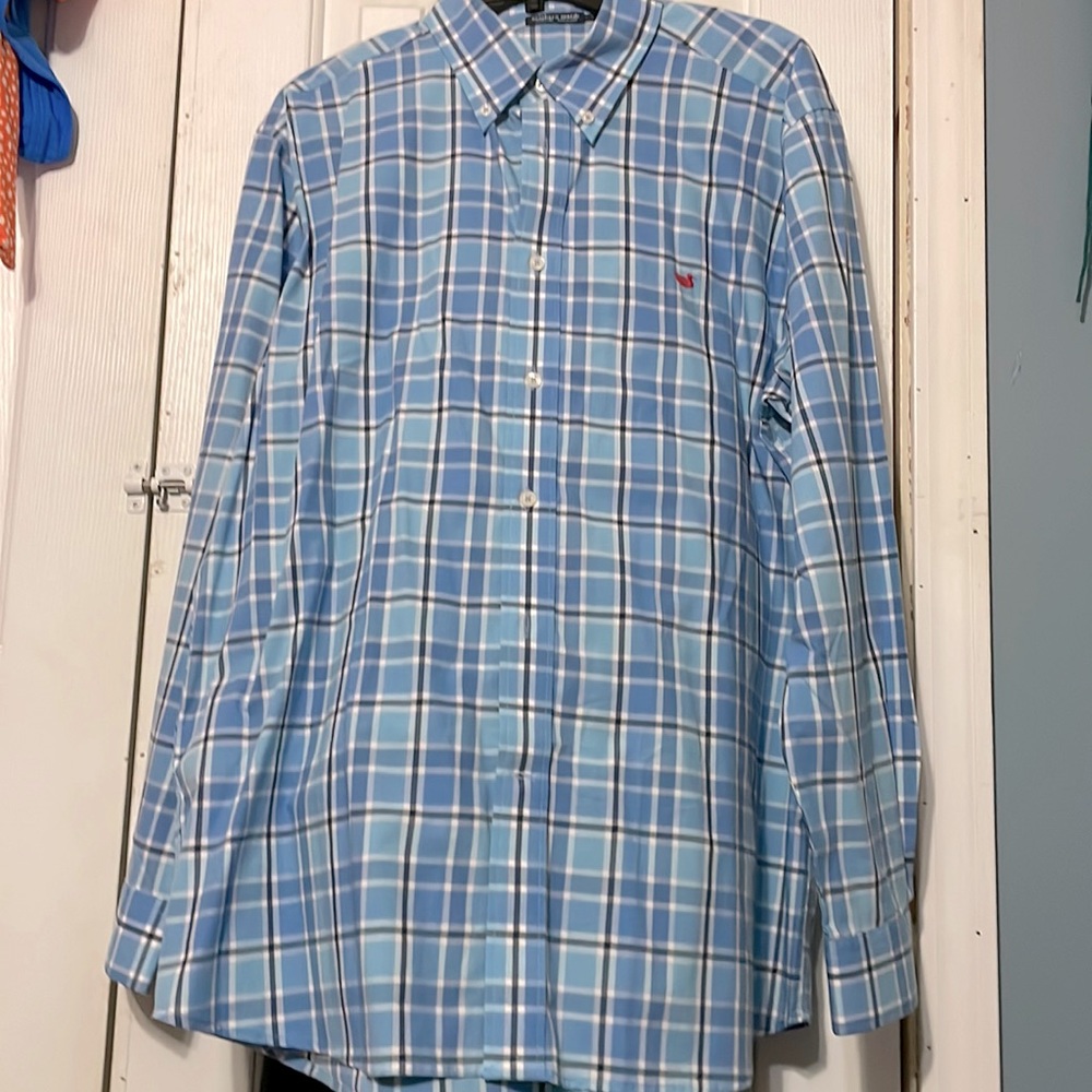 Dress shirt-button down